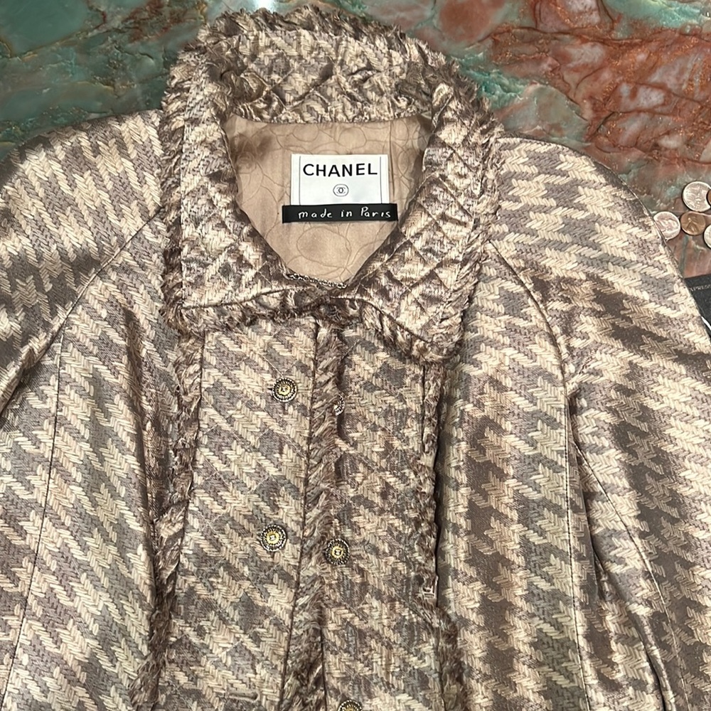 Chanel Vintage jacket, silk blend. Taupe color, two side pockets.